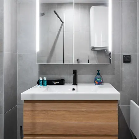 Apartment Modern And 1bd Flat With Balcony By Flat Mаnager